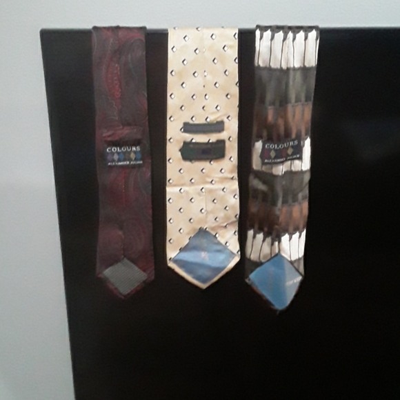 Neck ties - Picture 2 of 2